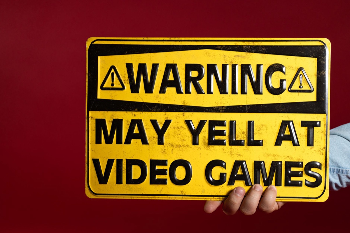 Video game rating sticker