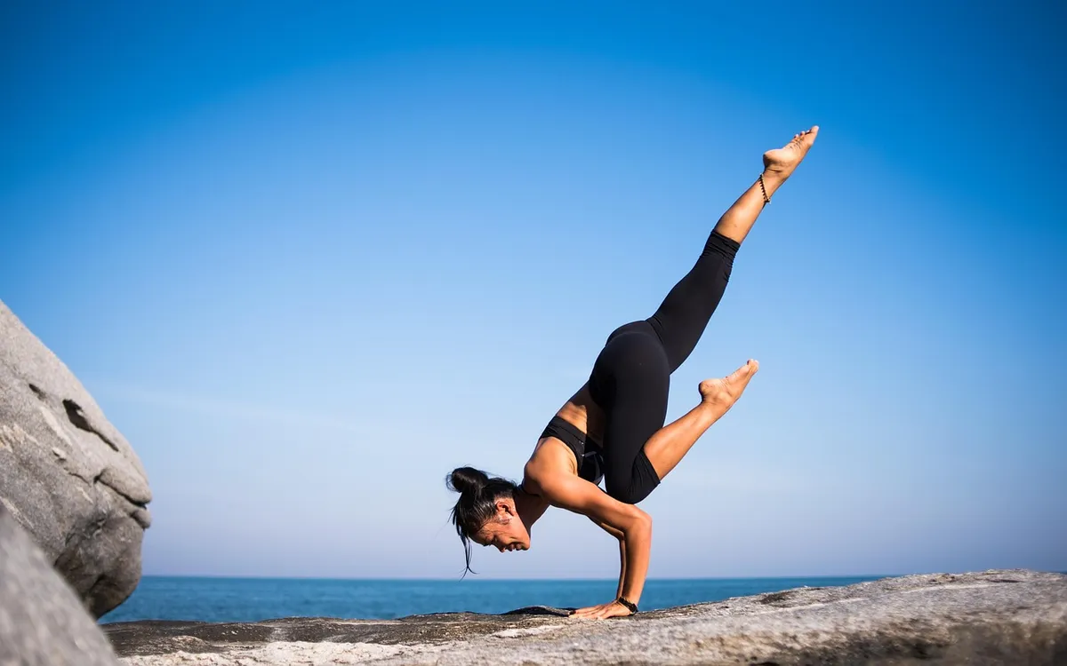 yoga, strength, woman, balance, balancing, fit, fitness, nature, young woman, fit woman, wellness, pose, yoga pose, posing, strength training, meditation, healt