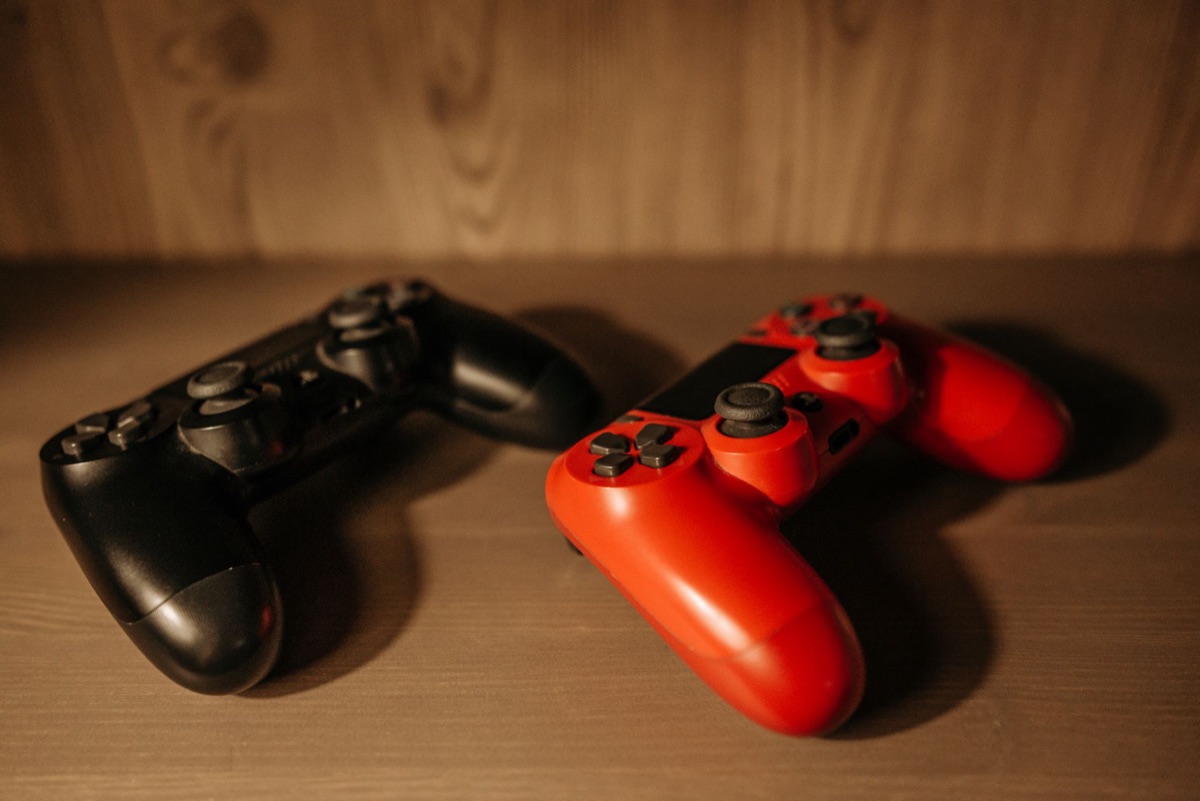 Steam控制器放在架子上